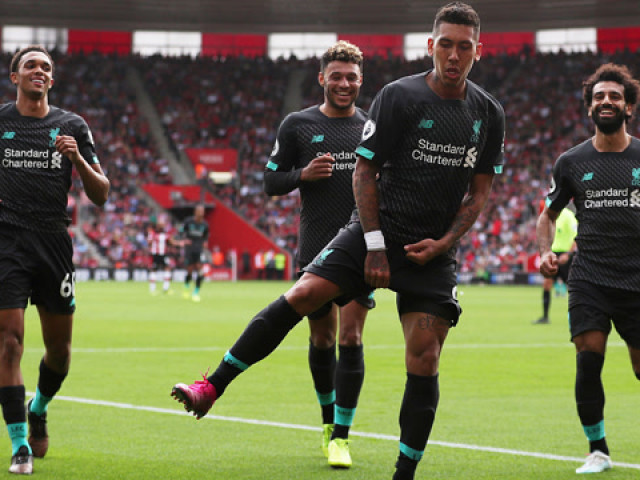  莱斯特城老将发威，瓦尔迪传射建功力克南安普敦  