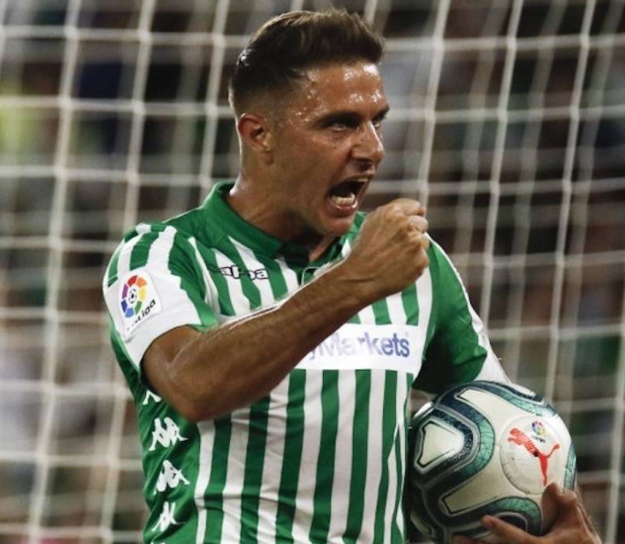  不来梅老将宝刀未老，帽子戏法助球队登顶射手榜